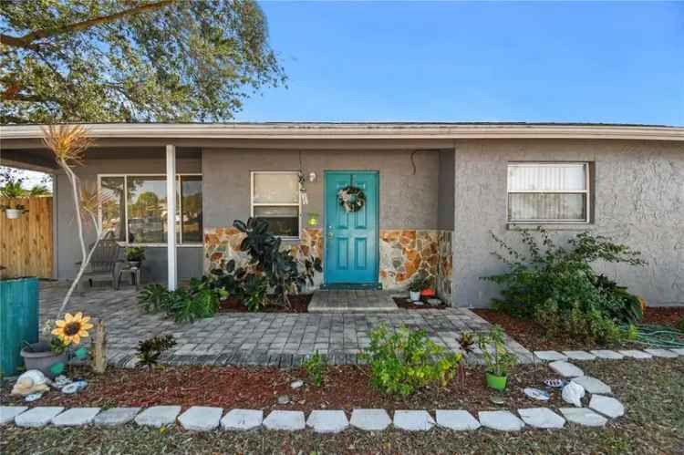 Single-family house For Sale in Bradenton, Florida