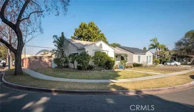 Single-family house For Sale in 1801, East 57th Street, Long Beach, California