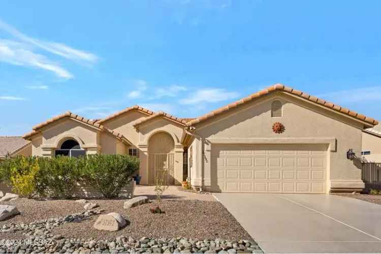 Single-family house For Sale in Saddlebrooke, Arizona