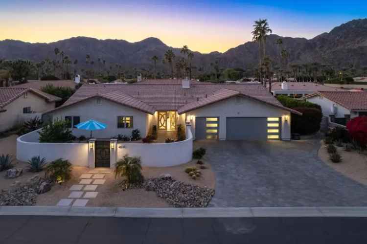 Single-family house For Sale in 48701, San Pedro Street, La Quinta, California