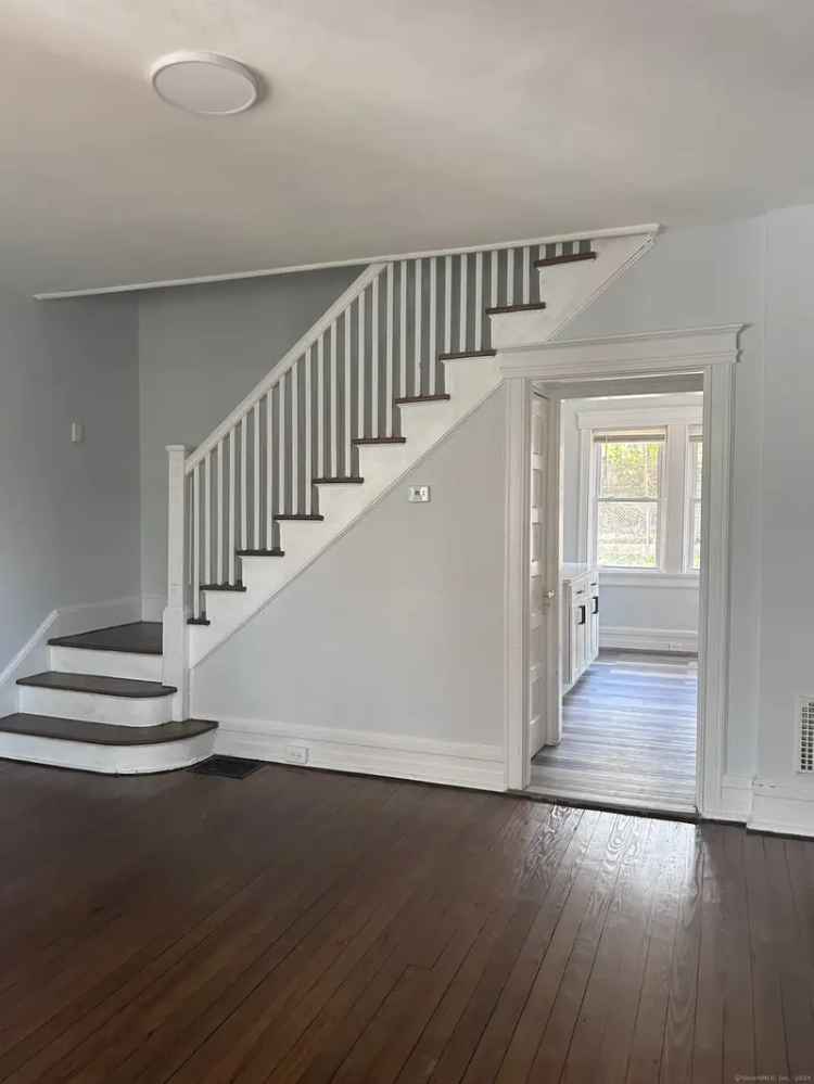 Single-family house For Sale in 386, Dover Street, Bridgeport, Connecticut