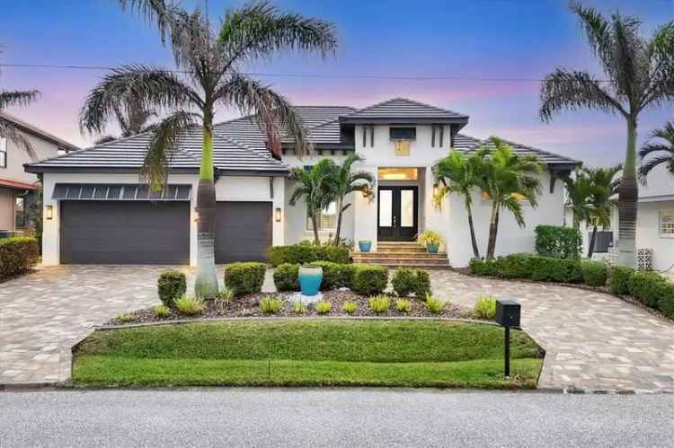 Single-family house For Sale in 1371, Grebe Drive, Punta Gorda, Florida