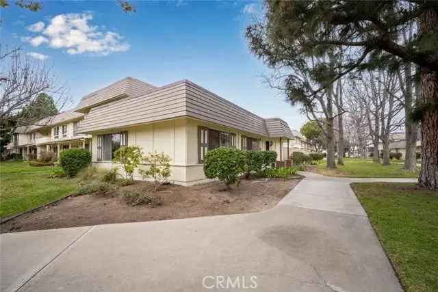 Single-family house For Sale in 4259, Via Largo, Cypress, California