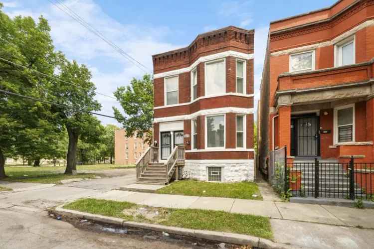 Multi-family house For Sale in 5517, South Union Avenue, Chicago, Illinois