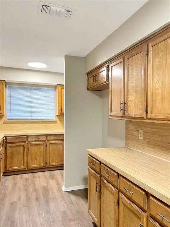 Multi-family house For Rent in 2412, Windy Pine Lane, Arlington, Texas