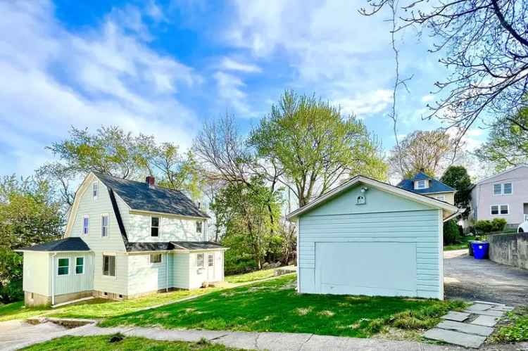 Single-family house For Sale in 14, Massachusetts Avenue, Fairfield, Connecticut