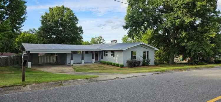 Single-family house For Sale in Eufaula, Alabama