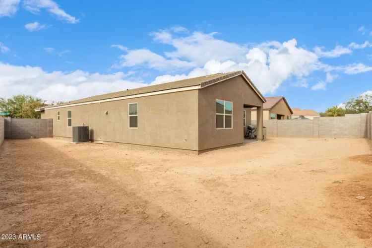 Single-family house For Sale in 36557, North Tahanta Trail, San Tan Valley, Arizona