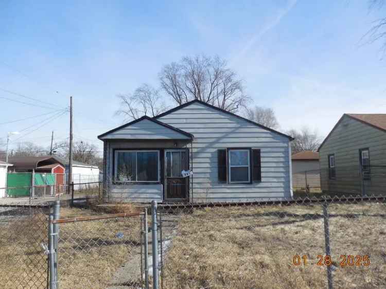 Single-family house For Sale in 721, Mount Street, Gary, Indiana