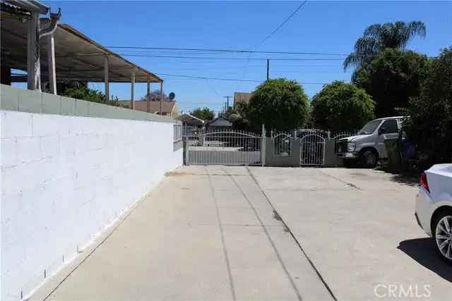 Single-family house For Sale in Los Angeles, California