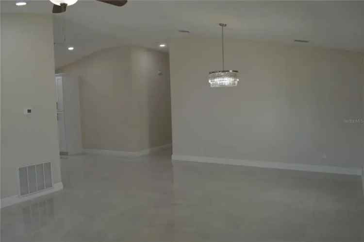 Single-family house For Sale in Tampa, Florida