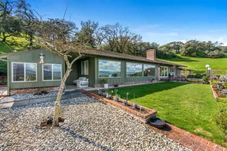 Single-family house For Sale in Napa, California