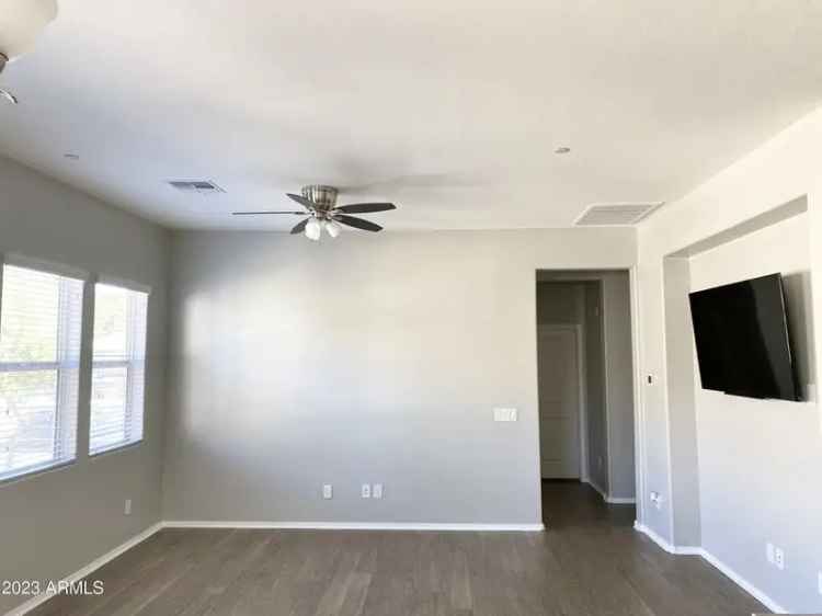 Single-family house For Sale in 14870, West Encanto Boulevard, Goodyear, Arizona