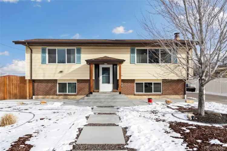 Single-family house For Sale in 1404, 28th Avenue, Greeley, Colorado