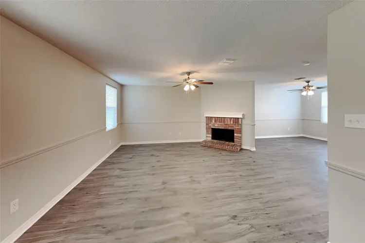 Single-family house For Rent in Arlington, Texas