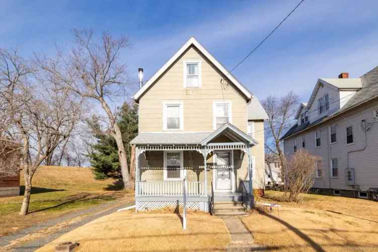 Single-family house For Sale in 6, Cherry Street, East Hartford, Connecticut