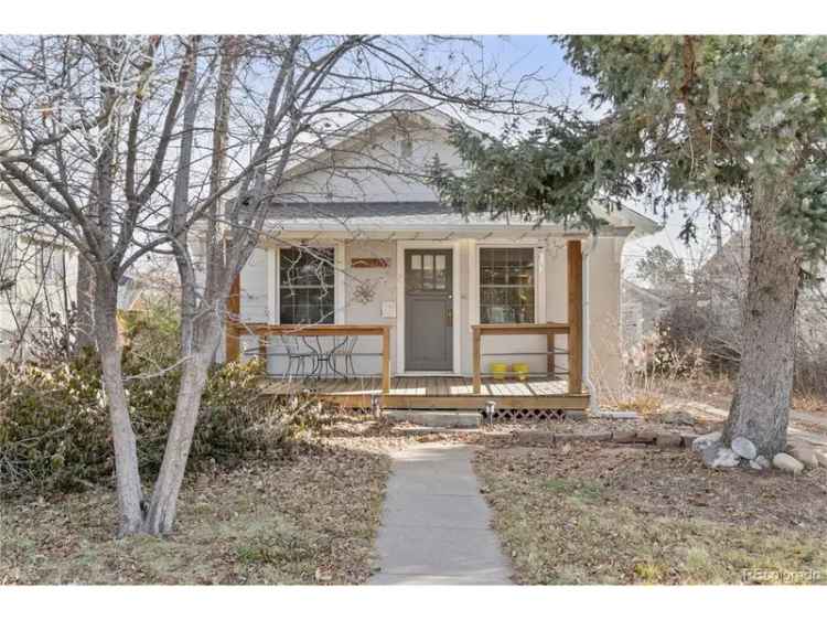 Single-family house For Sale in 2206, Eaton Street, Edgewater, Colorado