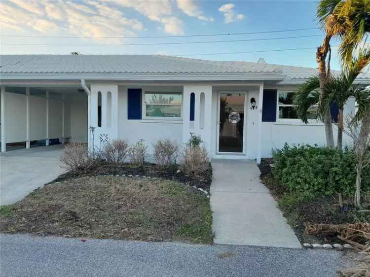 Single-family house For Sale in Longboat Key, Florida