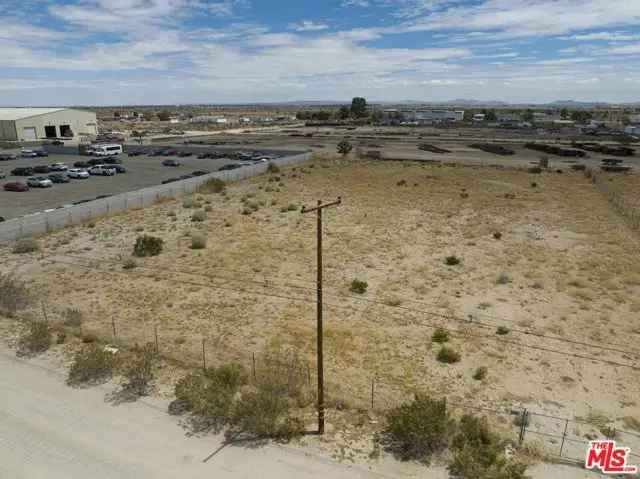 Land For Sale in Lancaster, California