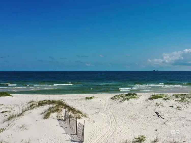 Single-family house For Sale in Gulf Shores, Alabama