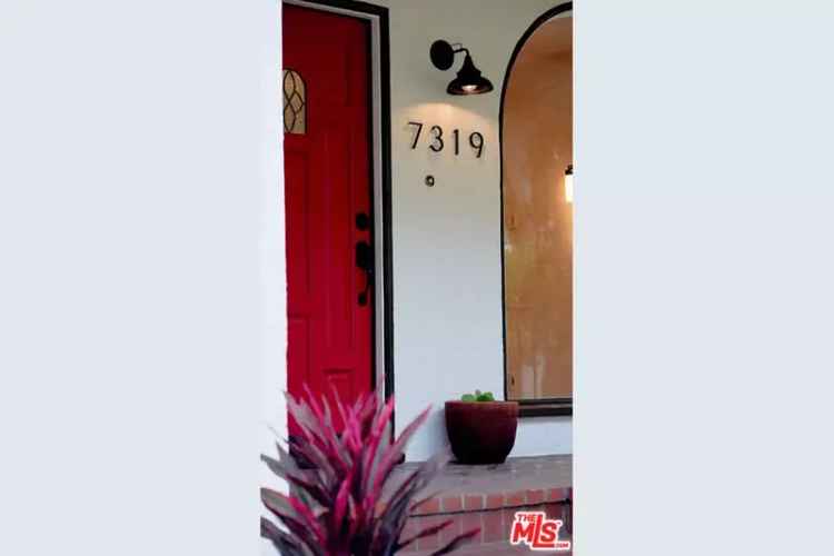 Single-family house For Sale in 7319, La Salle Avenue, Los Angeles, California