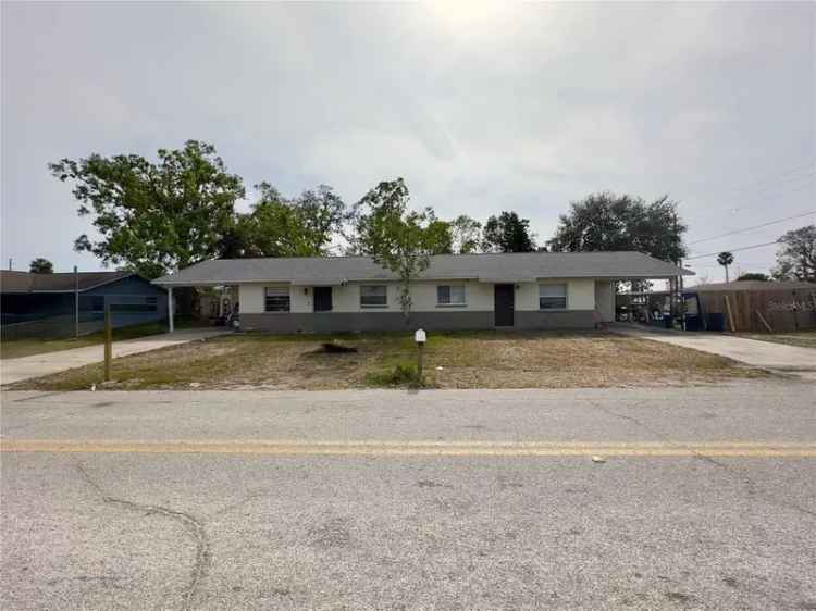 Multi-family house For Sale in 2912, 52nd Avenue Drive West, South Bradenton, Florida