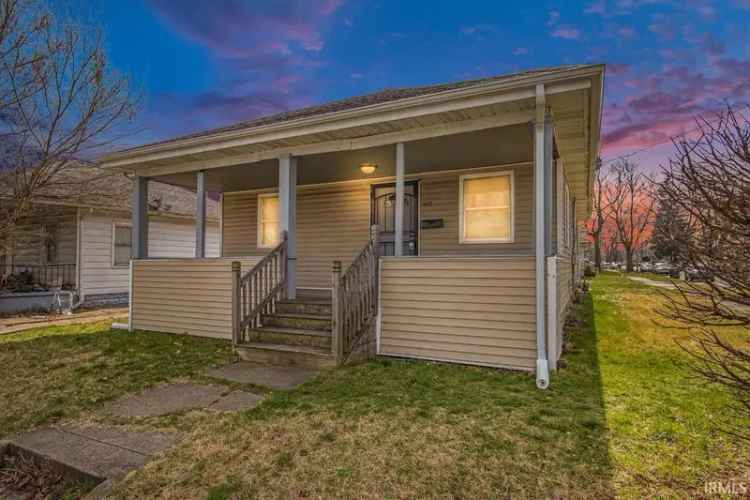 Single-family house For Sale in 1622, Elwood Avenue, South Bend, Indiana