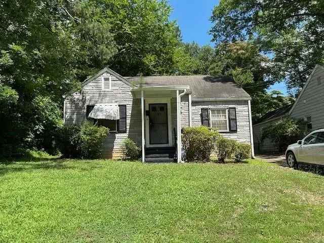 Single-family house For Sale in 544, Westmeath Drive Southwest, Atlanta, Georgia