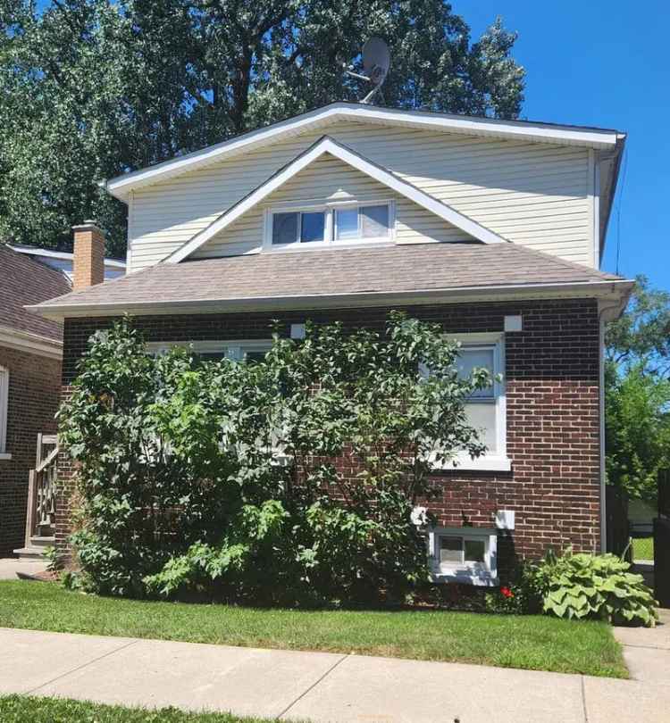 Single-family house For Sale in 9332, South Saginaw Avenue, Chicago, Illinois