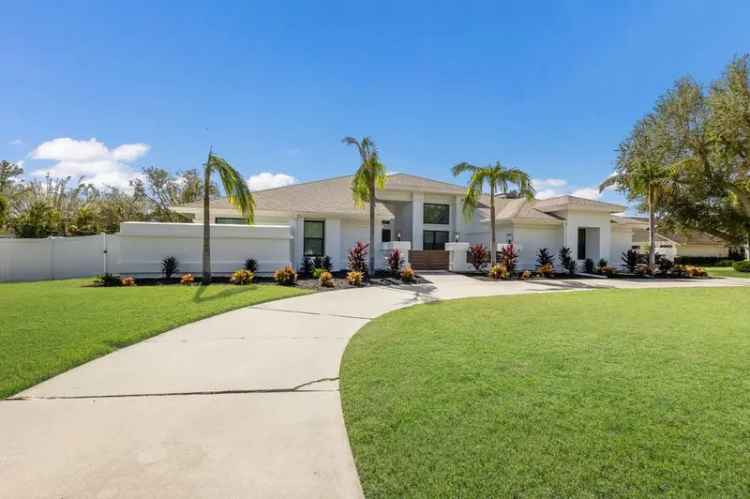 Single-family house For Sale in 6817, Riverview Boulevard, Bradenton, Florida