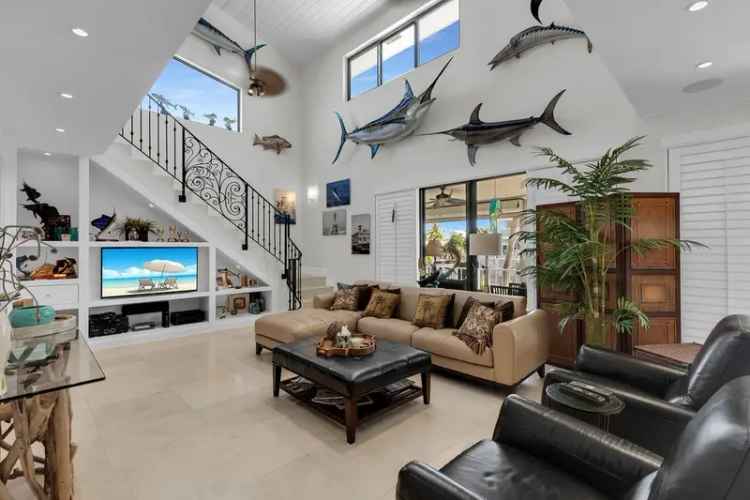 Single-family house For Sale in 72, West Plaza Granada, Islamorada, Florida