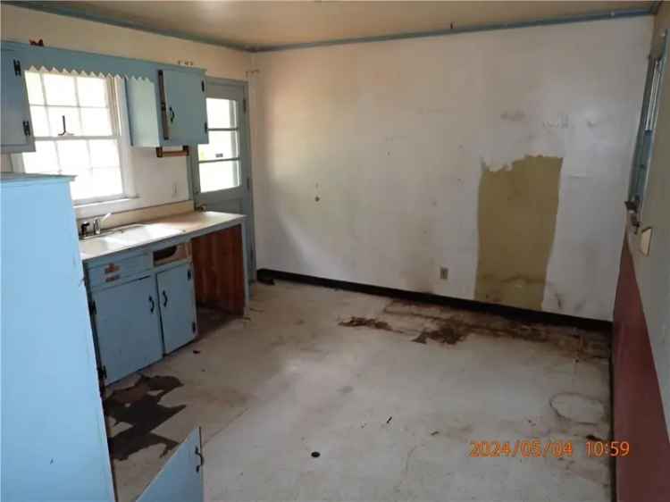 Single-family house For Sale in Mobile, Alabama