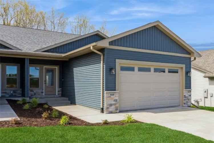 Condo For Sale in Ely, Iowa