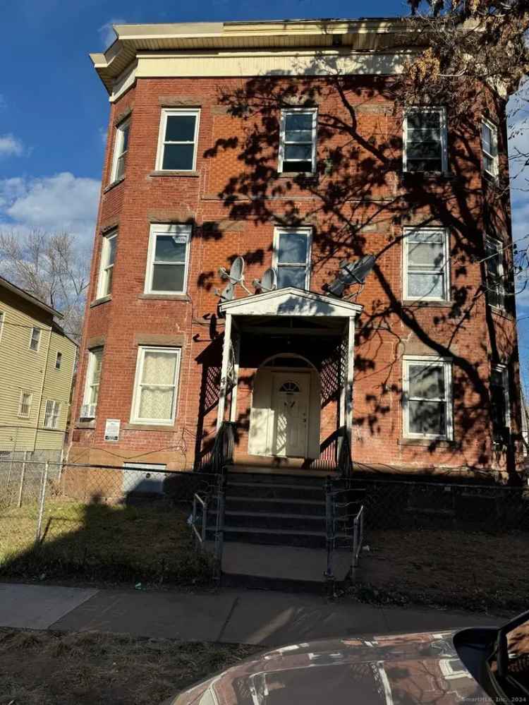 Multi-family house For Sale in Hartford, Connecticut