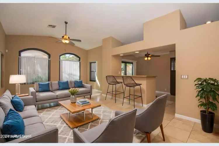 Single-family house For Sale in 12122, North Finch Drive, Fountain Hills, Arizona