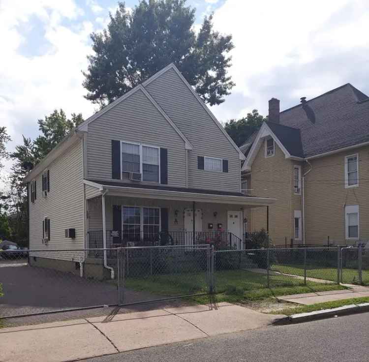 Multi-family house For Sale in 9, Florence Street, Hartford, Connecticut