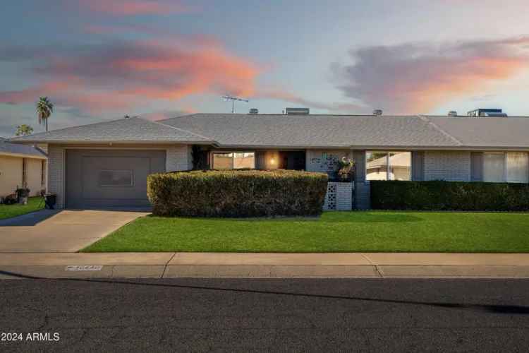 Single-family house For Sale in 10440, West Kingswood Circle, Sun City, Arizona