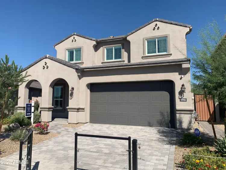 Single-family house For Sale in Phoenix, Arizona