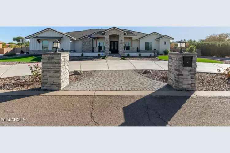 Single-family house For Sale in 21121, East Marsh Road, Queen Creek, Arizona