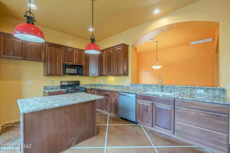 Single-family house For Sale in Tucson, Arizona