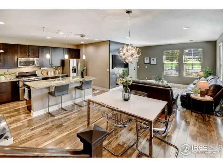 Single-family house For Sale in Broomfield, Colorado