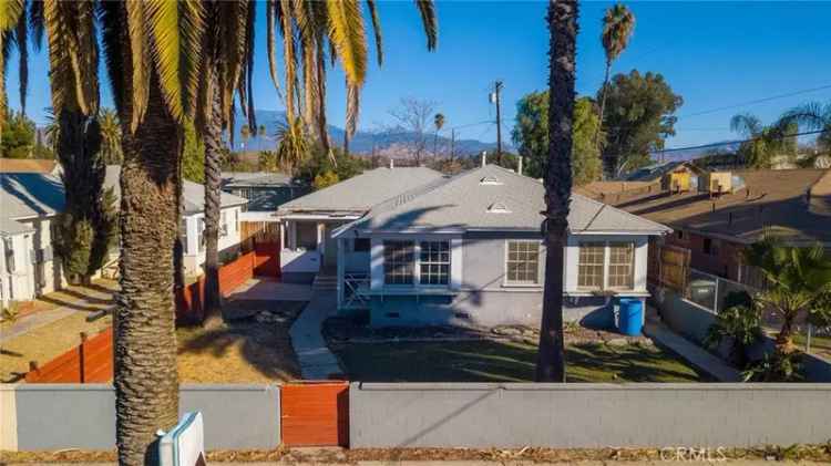 Multi-family house For Sale in 412, North Thompson Street, Hemet, California