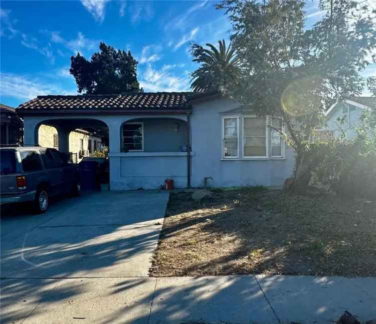 Single-family house For Sale in Los Angeles, California