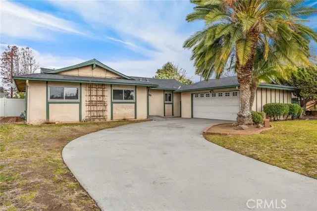 Single-family house For Sale in 1121, East Elm Street, Brea, California