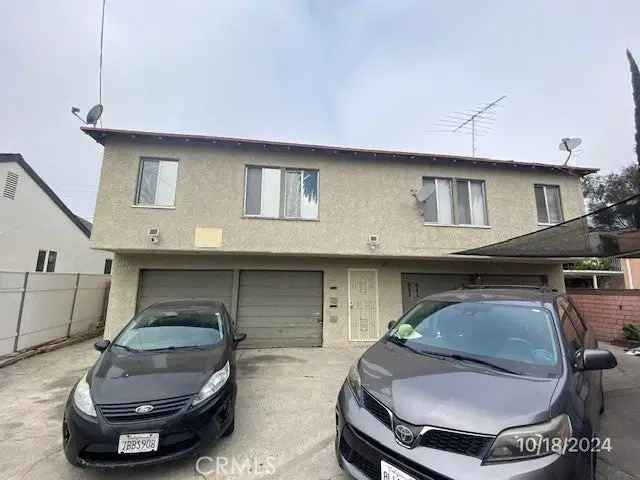 Multi-family house For Sale in 2533, South Cloverdale Avenue, Los Angeles, California