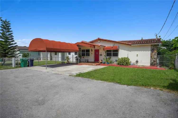 Single-family house For Sale in 2821, Southwest 65th Avenue, West Miami, Florida