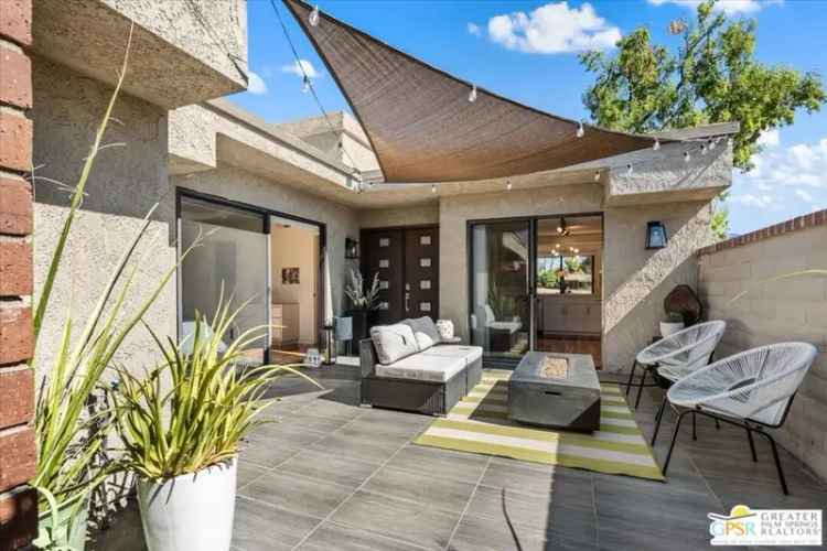 Condo For Sale in 2910, Calle Loreto, Palm Springs, California