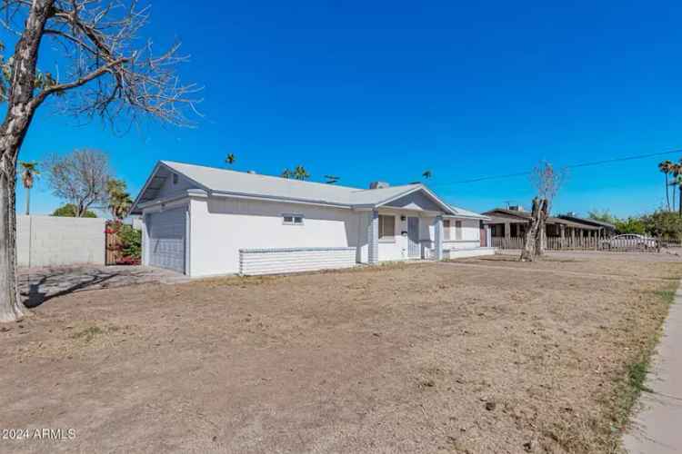 Single-family house For Sale in 955, North Jay Street, Chandler, Arizona