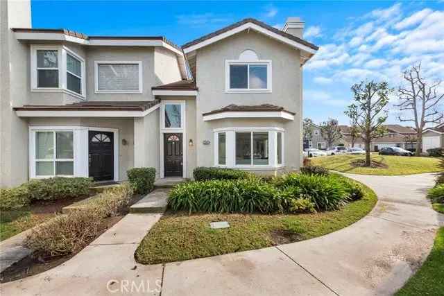 Single-family house For Sale in 509, Springbrook North, Irvine, California