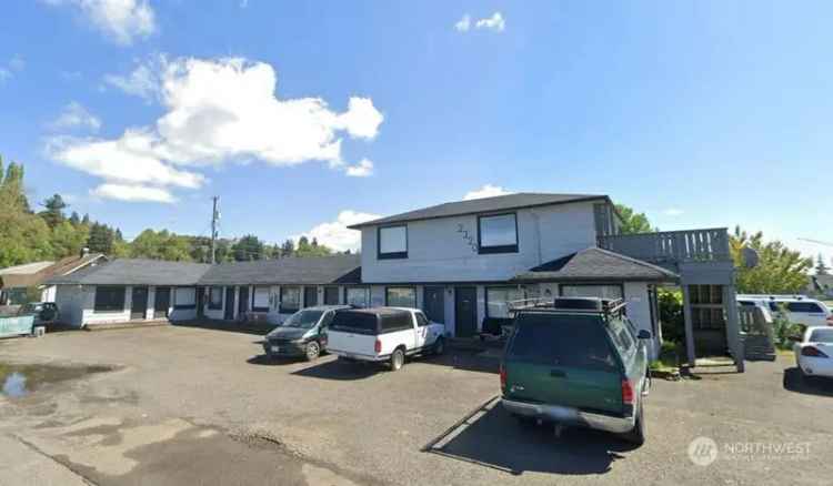 Multi-family house For Sale in 2320, Simpson Avenue, Vancouver, Washington